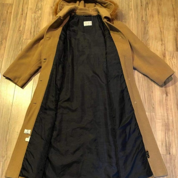 Vintage Jermey Scott coat - Picture 3 of 7